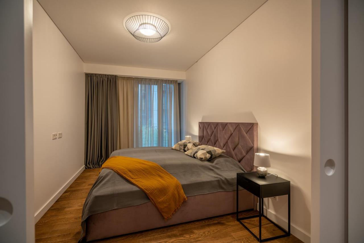 Easyrooms Dzirnavu Riga Esterno foto