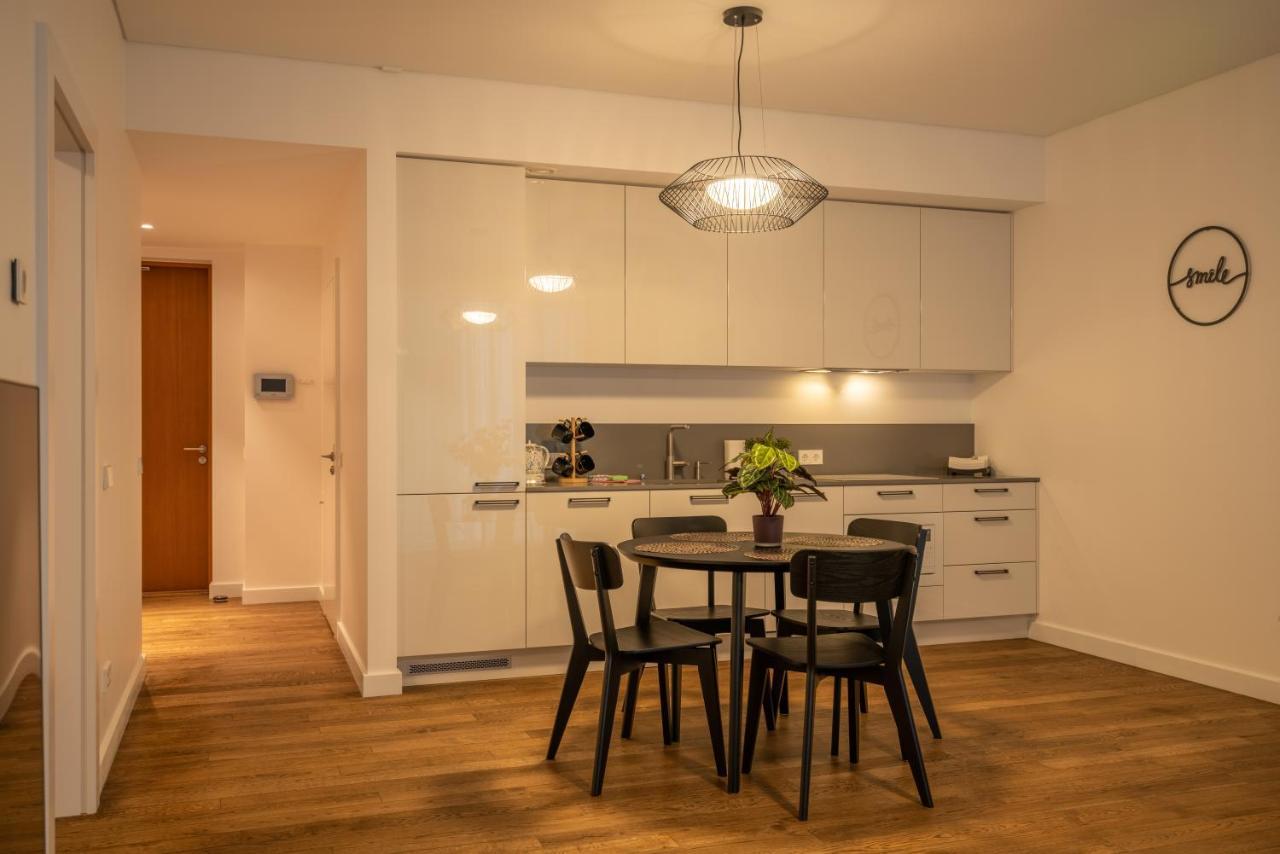 Easyrooms Dzirnavu Riga Esterno foto