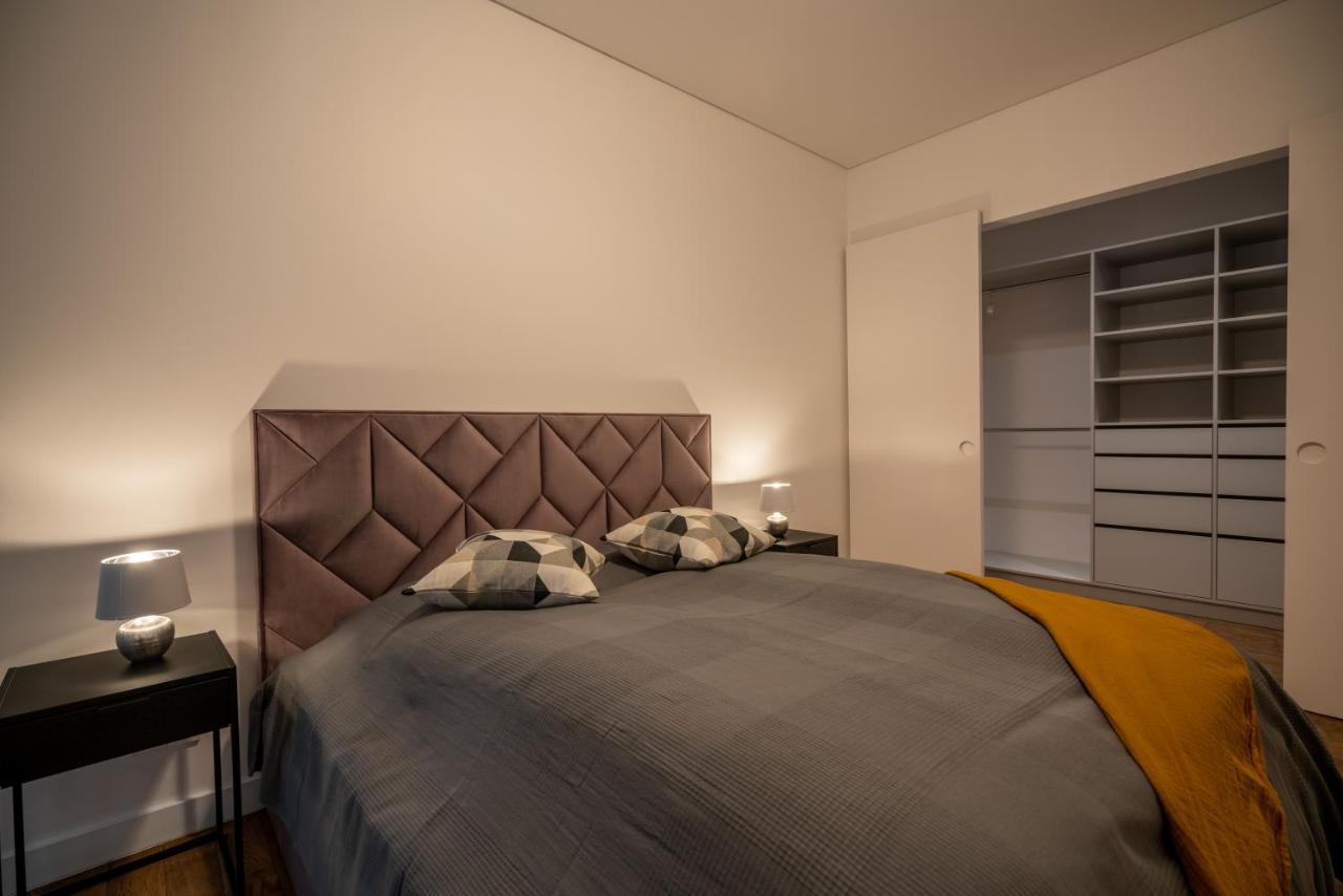 Easyrooms Dzirnavu Riga Esterno foto