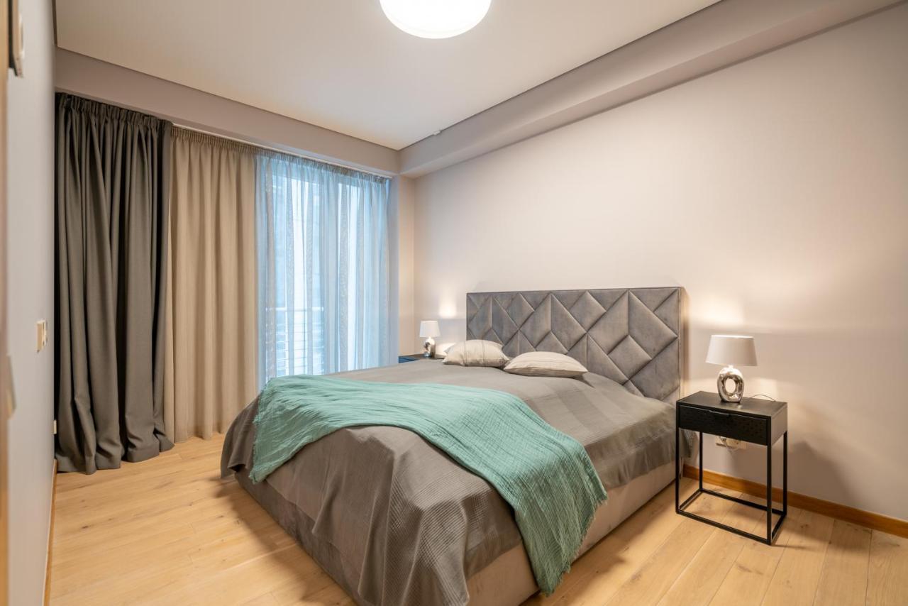 Easyrooms Dzirnavu Riga Esterno foto