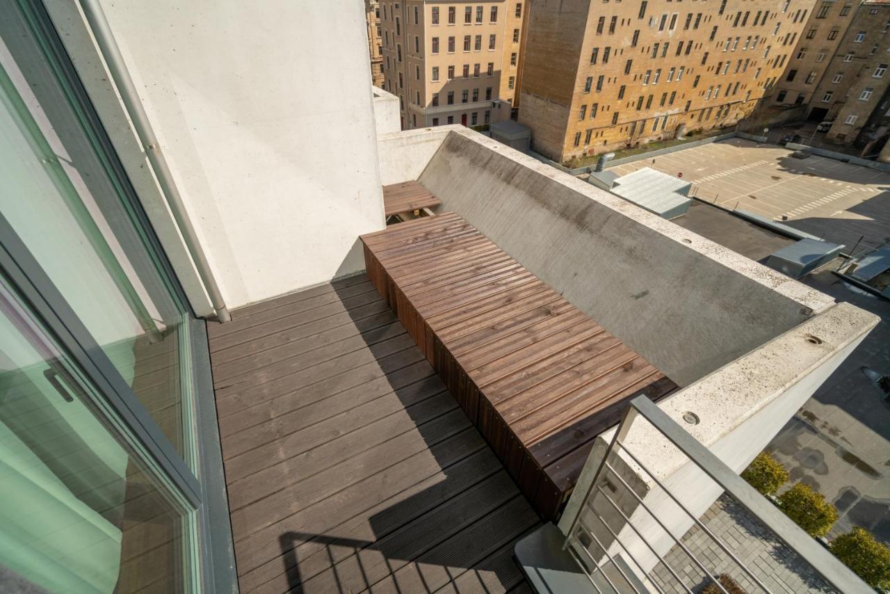 Easyrooms Dzirnavu Riga Esterno foto