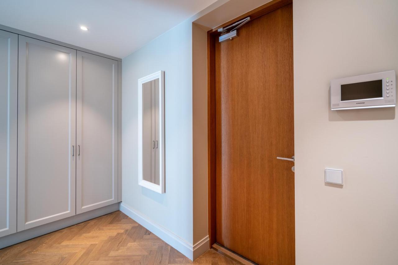 Easyrooms Dzirnavu Riga Esterno foto