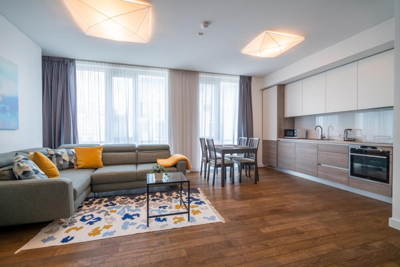 Easyrooms Dzirnavu Riga Esterno foto