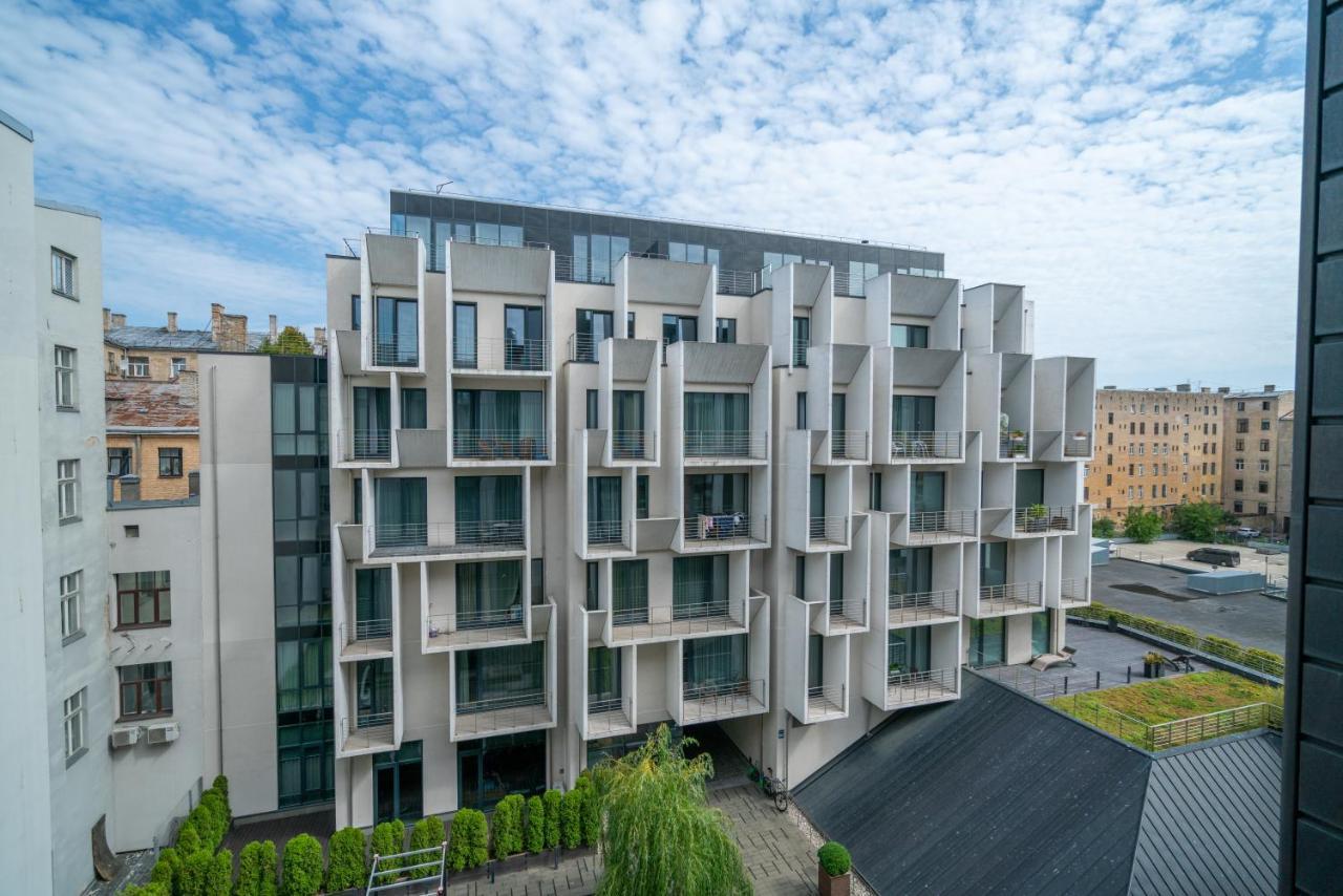 Easyrooms Dzirnavu Riga Esterno foto