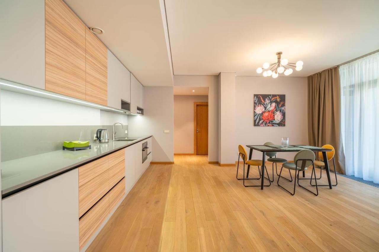 Easyrooms Dzirnavu Riga Esterno foto