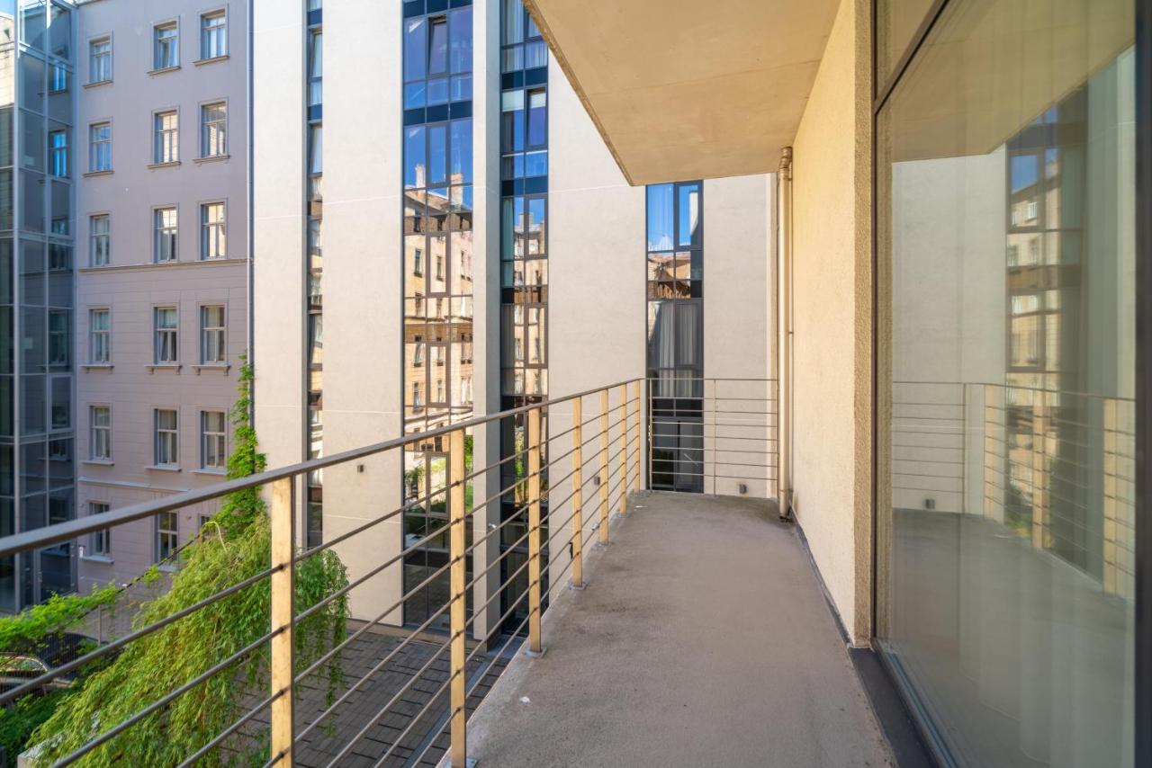 Easyrooms Dzirnavu Riga Esterno foto